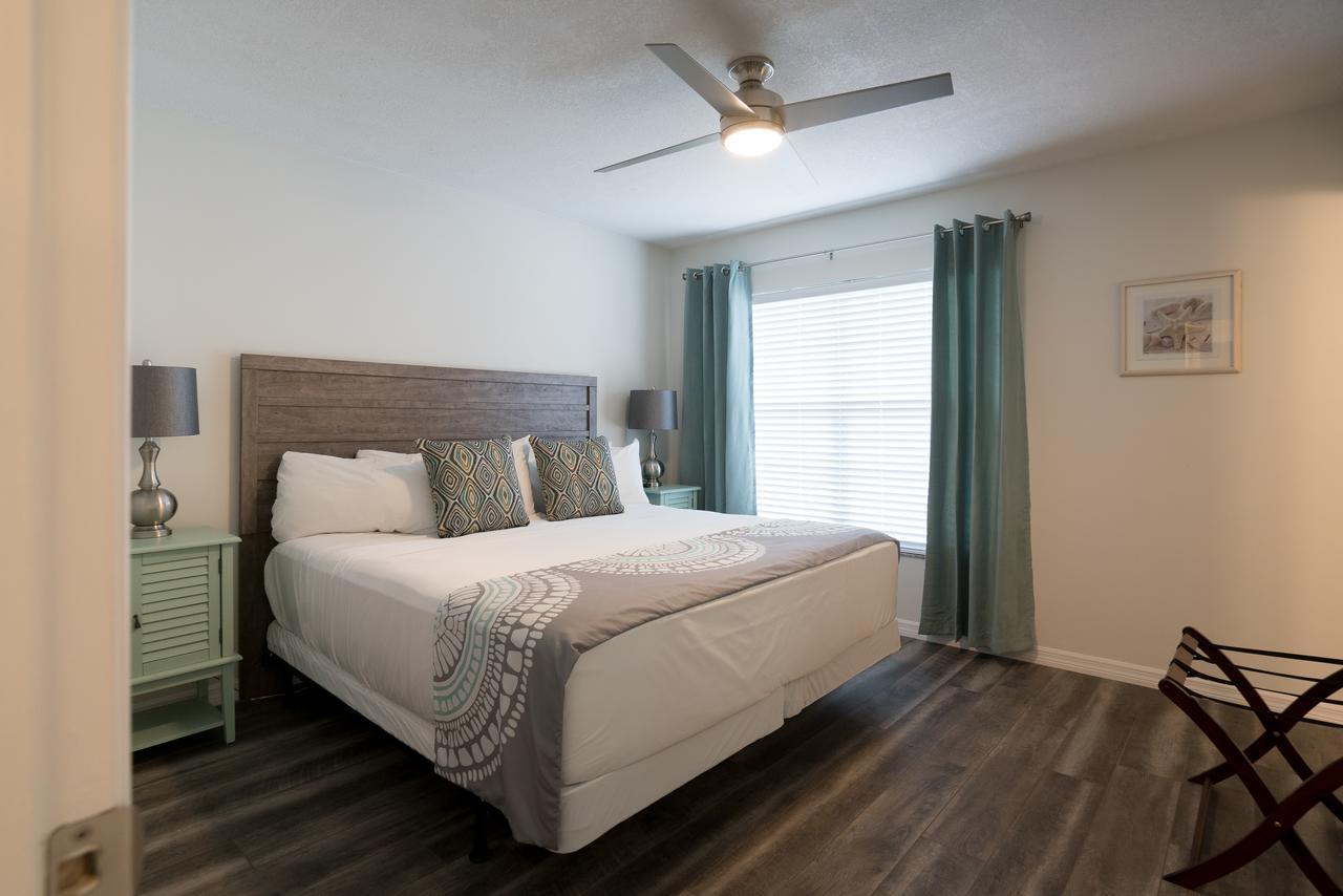 Oasis Villa Retreat 브레던톤 외부 사진