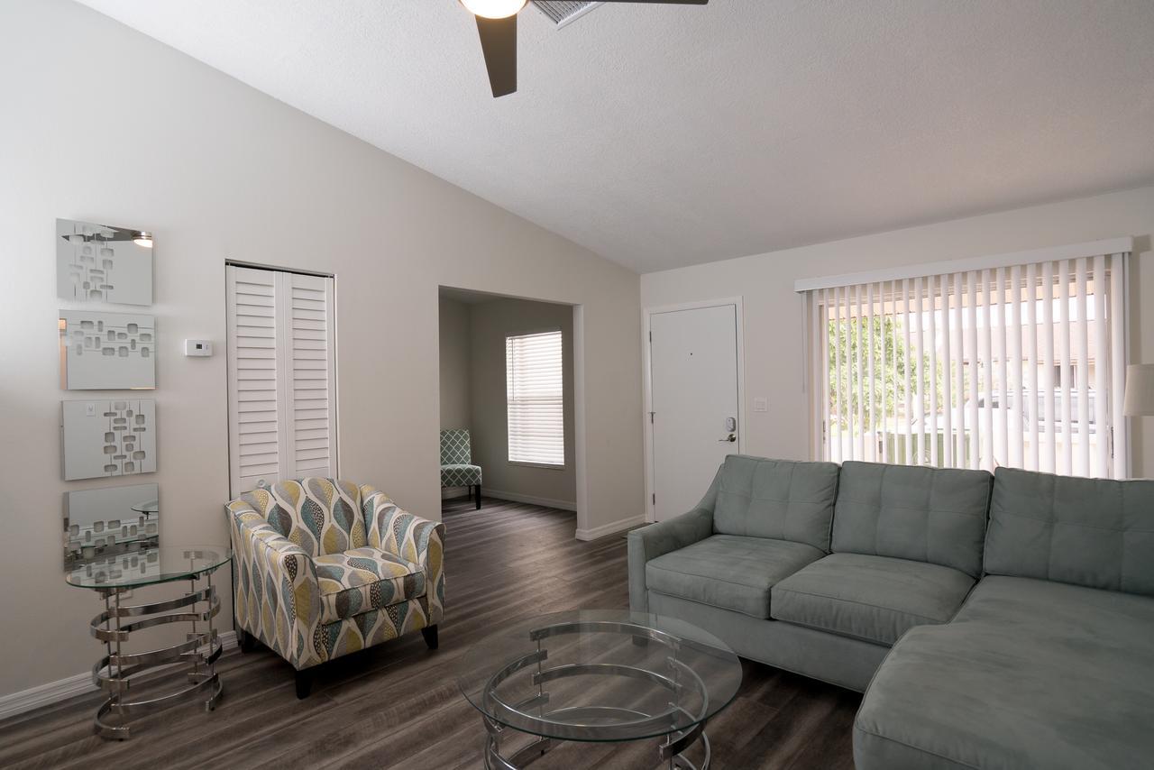 Oasis Villa Retreat 브레던톤 외부 사진